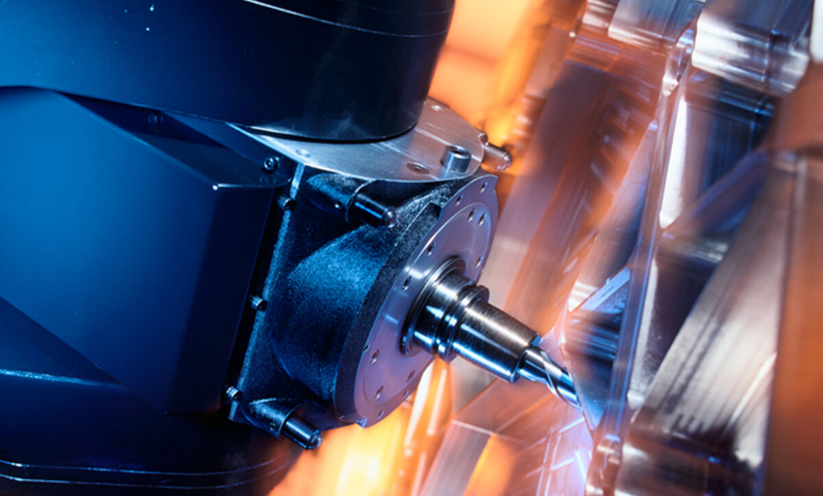 Série MAG de Makino : Optimale pour l‘usinage haute vitesse de pièces en aluminium.