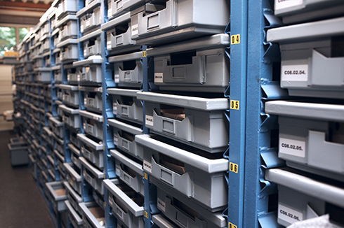 Servicio de reparación y piezas de repuesto originales de Makino